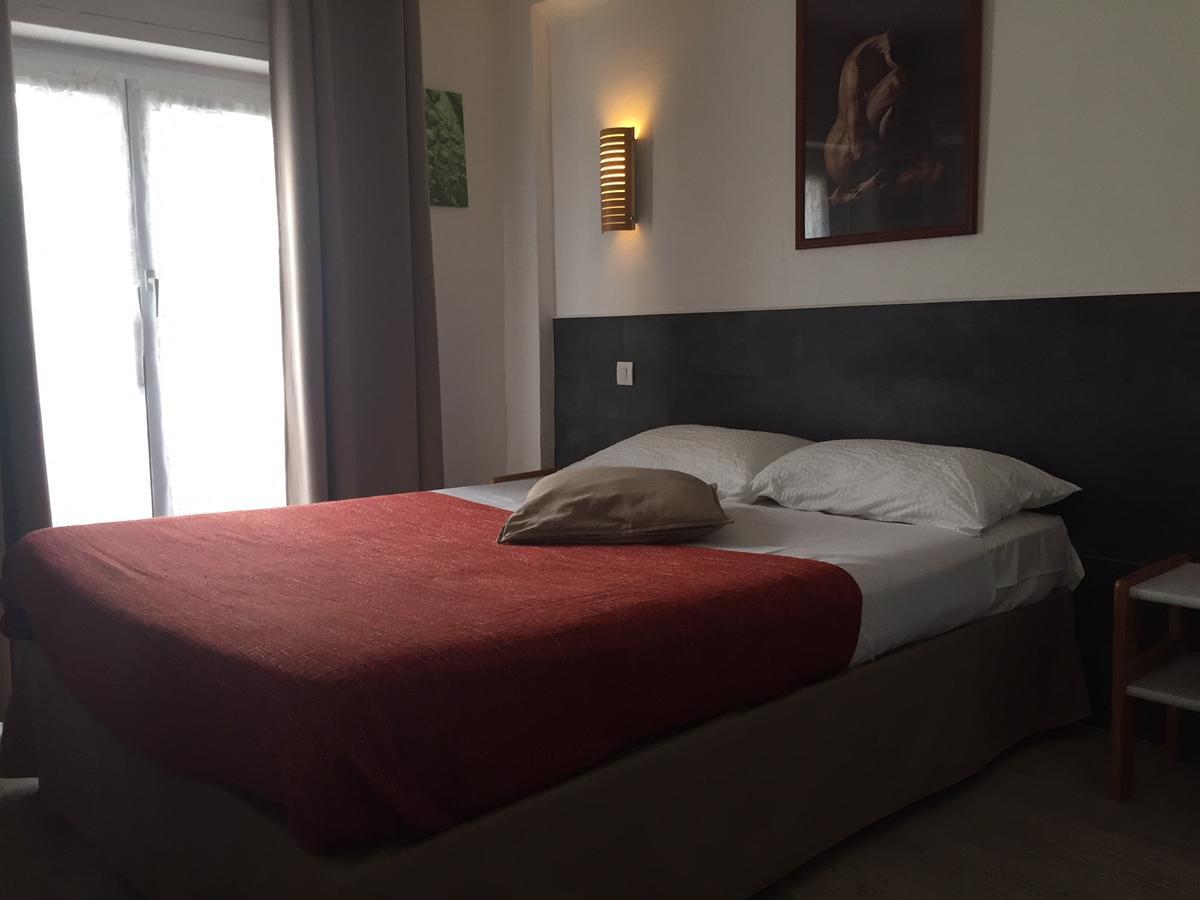 Brit Hotel Colbert Juan-les-Pins Eksteriør billede